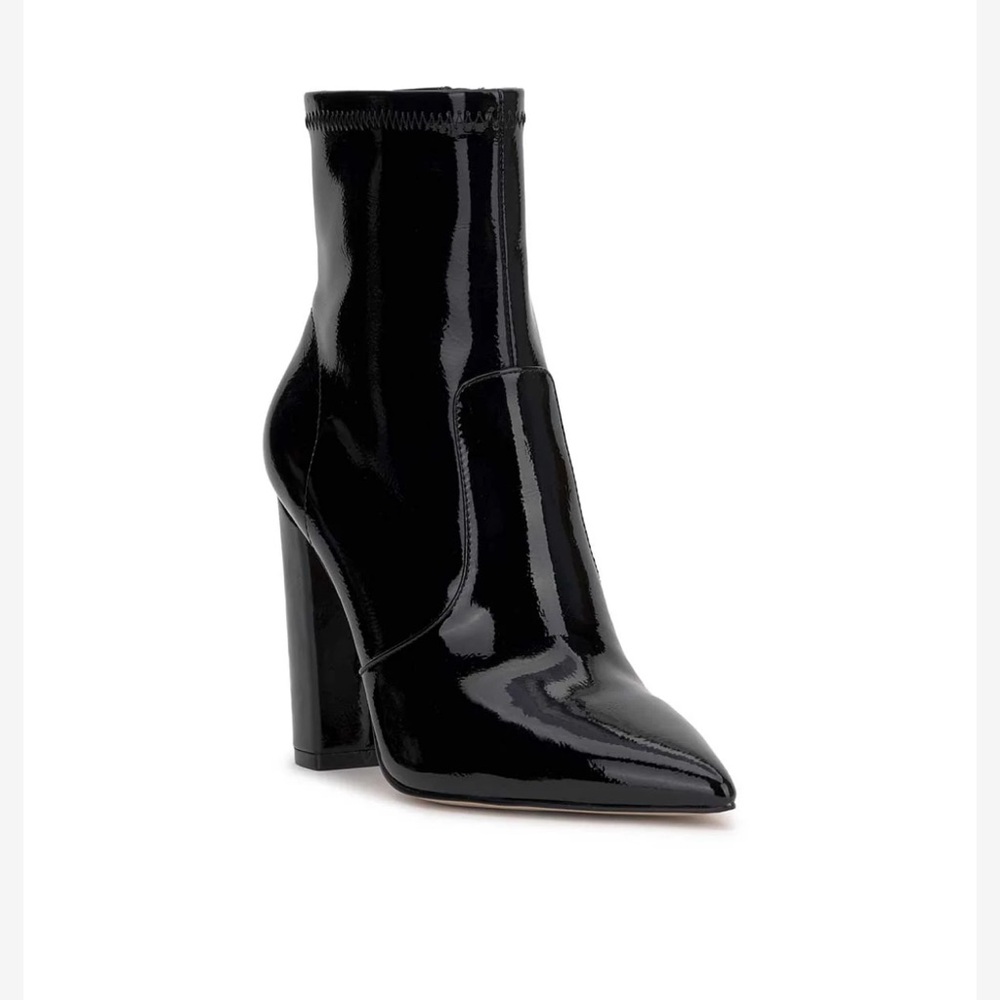 Steve Madden - Black leather ankle boots with a pointed toe 4.5" heel - size 6